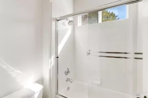 Bath - 5229 Sunridge Dr, Fairfield, CA 94534 photo 7 of 7