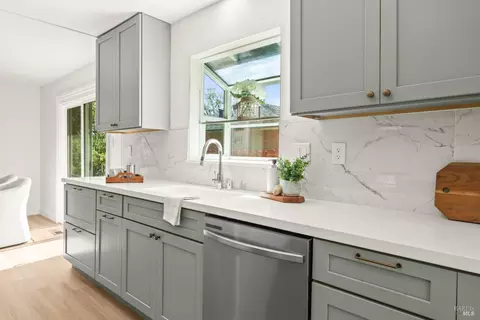 Kitchen - 3011 Tennessee St, Vallejo, CA 94591 photo 6 of 6