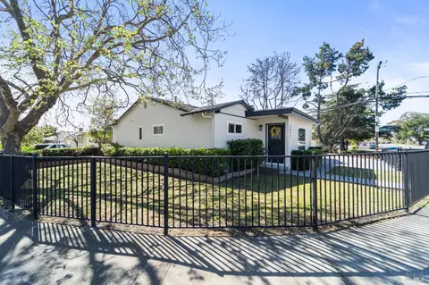 Exterior - 3011 Tennessee St, Vallejo, CA 94591 photo 2 of 9