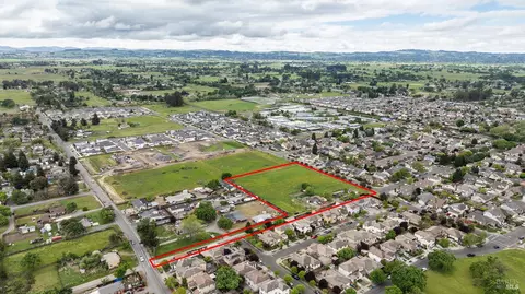 2803 Dutton Mdw, Santa Rosa, CA 95407