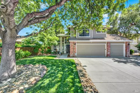 691 Harvard Ct, Vacaville, CA 95687