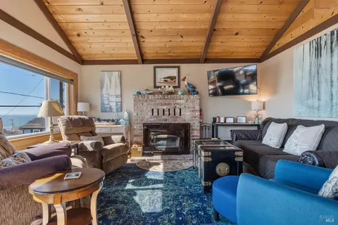 38 Ocean View Ave, Dillon Beach, CA 94929 photo 8