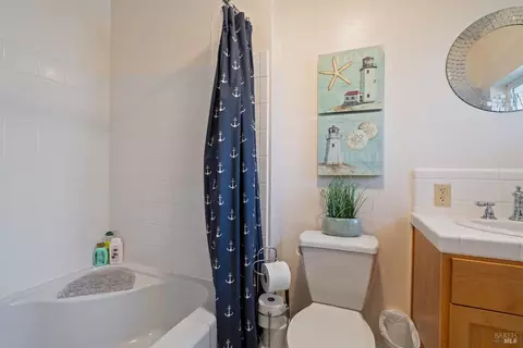 38 Ocean View Ave, Dillon Beach, CA 94929 photo 14