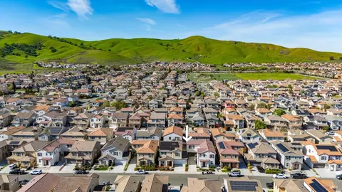 View/Area - 2382 Sheldon Dr, Fairfield, CA 94533 photo 8 of 18