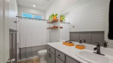 Bath - 2382 Sheldon Dr, Fairfield, CA 94533 photo 6 of 6
