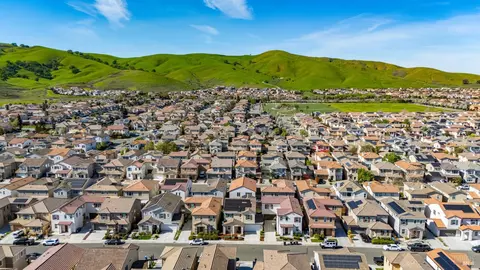 View/Area - 2382 Sheldon Dr, Fairfield, CA 94533 photo 9 of 18