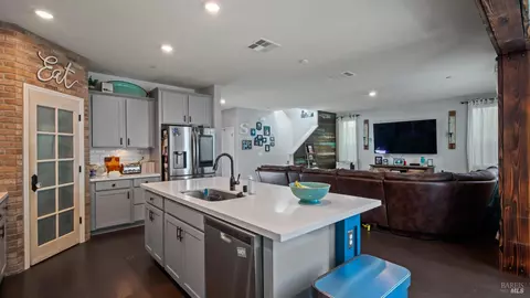 Kitchen - 2382 Sheldon Dr, Fairfield, CA 94533 photo 2 of 6