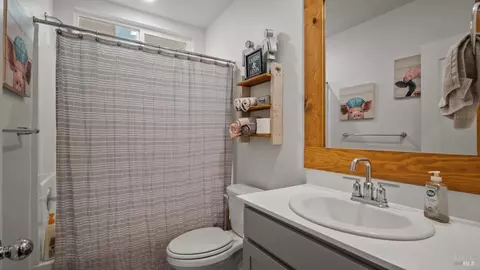 Bath - 2382 Sheldon Dr, Fairfield, CA 94533 photo 1 of 6