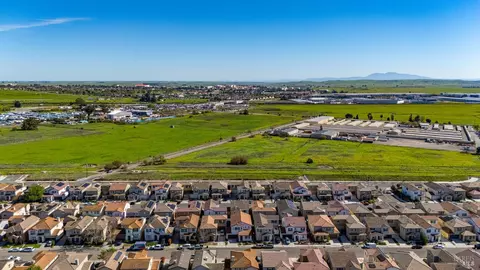 View/Area - 2382 Sheldon Dr, Fairfield, CA 94533 photo 14 of 18
