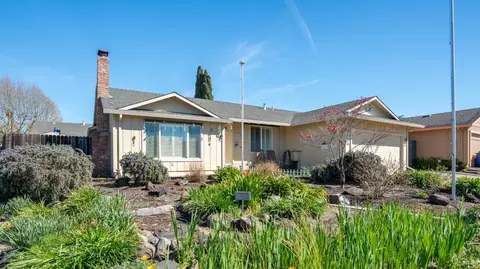 1540 Sunview Ct, Santa Rosa, CA 95401