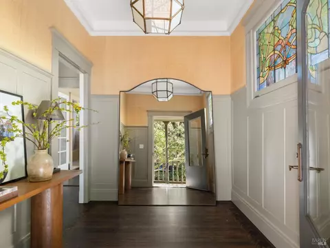 Entry Way - 8 Laurel St, Mill Valley, CA 94941 photo 1 of 1