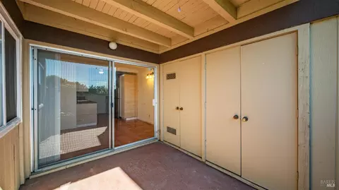 Exterior - 355 Parkview Ter #B7, Vallejo, CA 94589 photo 1 of 2