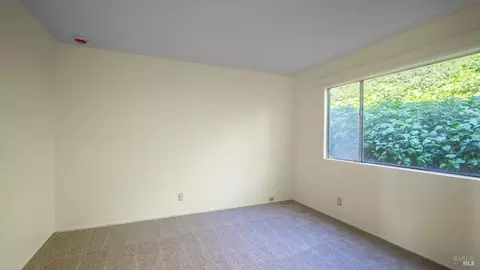 Bedroom - 355 Parkview Ter #B7, Vallejo, CA 94589 photo 2 of 2