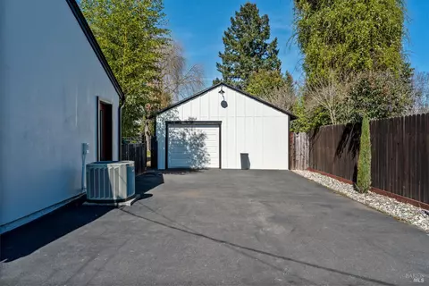 488 Cochrane Ave, Ukiah, CA 95482 photo 59