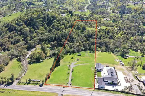 1360 NE Riebli Rd, Santa Rosa, CA 95404