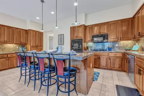 Kitchen - 2722 Washburn Ct, Vallejo, CA 94591 photo 5 of 9