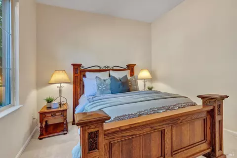 Bedroom - 2722 Washburn Ct, Vallejo, CA 94591 photo 7 of 13