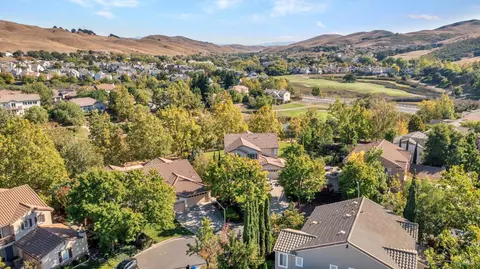 View/Area - 2722 Washburn Ct, Vallejo, CA 94591 photo 9 of 13