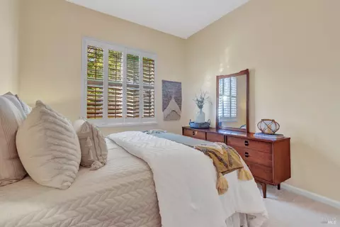 Bedroom - 2722 Washburn Ct, Vallejo, CA 94591 photo 10 of 13