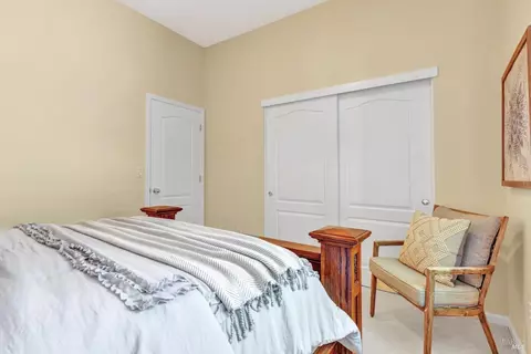 Bedroom - 2722 Washburn Ct, Vallejo, CA 94591 photo 6 of 13