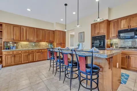 Kitchen - 2722 Washburn Ct, Vallejo, CA 94591 photo 4 of 9