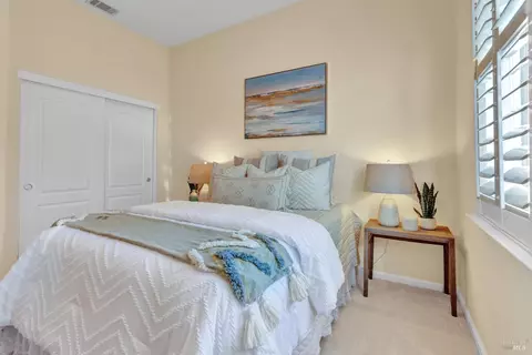 Bedroom - 2722 Washburn Ct, Vallejo, CA 94591 photo 9 of 13