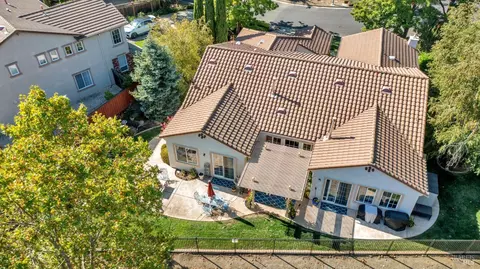 View/Area - 2722 Washburn Ct, Vallejo, CA 94591 photo 3 of 13