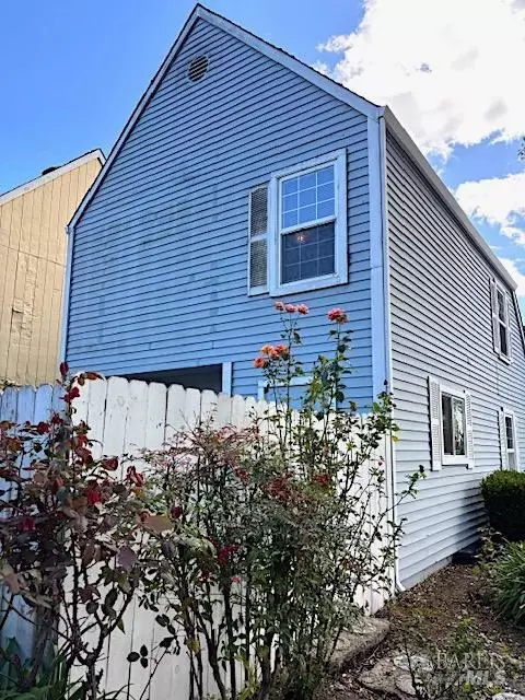 Exterior - 8312 Windmill Farms Dr, Cotati, CA 94931 photo 4 of 9