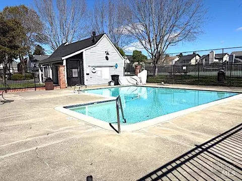 Exterior - 8312 Windmill Farms Dr, Cotati, CA 94931 photo 5 of 9