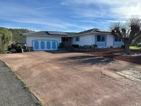 567 Pebble Way St, Clearlake Oaks, CA 95423