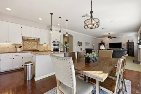 Dining - 1384 Birdie Dr, Windsor, CA 95492 photo 5 of 6