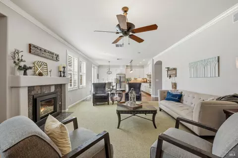 Living - 1384 Birdie Dr, Windsor, CA 95492 photo 2 of 4