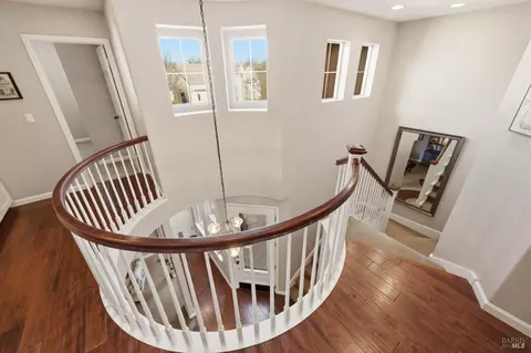 Entry Way - 1384 Birdie Dr, Windsor, CA 95492 photo 3 of 6