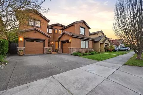 Exterior - 1384 Birdie Dr, Windsor, CA 95492 photo 26 of 33
