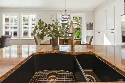 Kitchen - 1384 Birdie Dr, Windsor, CA 95492 photo 2 of 5