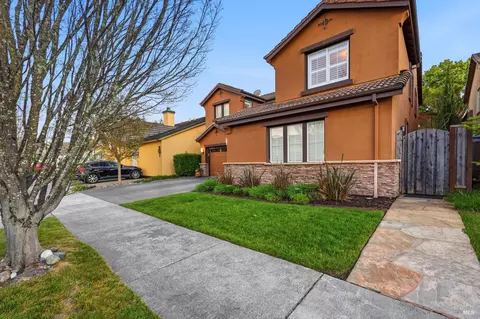 Exterior - 1384 Birdie Dr, Windsor, CA 95492 photo 27 of 33