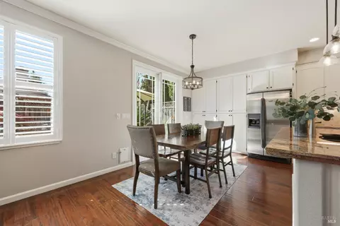 Dining - 1384 Birdie Dr, Windsor, CA 95492 photo 4 of 6