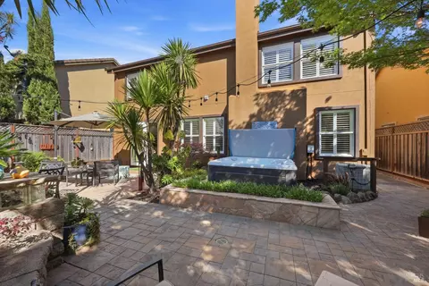 Exterior - 1384 Birdie Dr, Windsor, CA 95492 photo 28 of 33