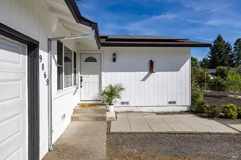 Exterior - 9865 Sunray Pl, Windsor, CA 95492 photo 2 of 7