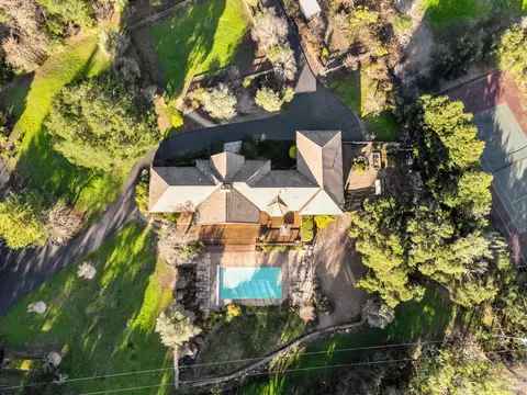 2220 Grove St, Sonoma, CA 95476