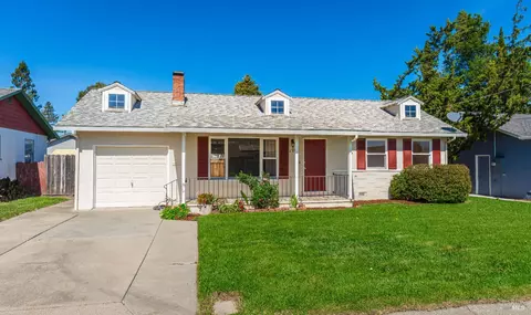 2122 Janette Dr, Napa, CA 94558