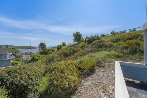 911 Point Reyes Ct #6, Vallejo, CA 94591