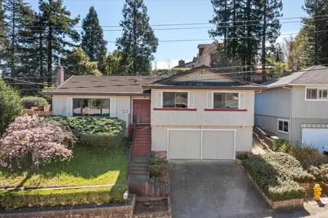 809 Gilardi Dr, Petaluma, CA 94952