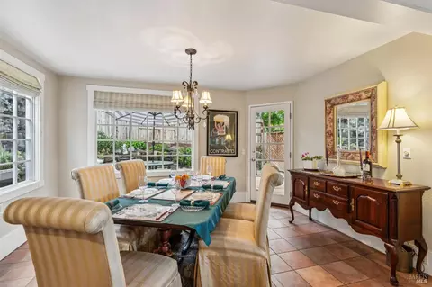 Dining - 75 Mountain Ave, Sonoma, CA 95476 photo 3 of 4