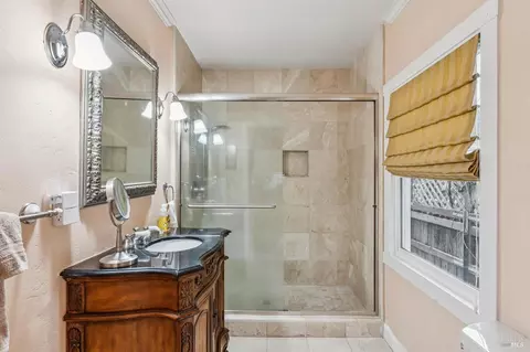 Bath - 75 Mountain Ave, Sonoma, CA 95476 photo 1 of 5