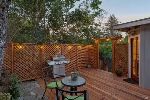 Exterior - 75 Mountain Ave, Sonoma, CA 95476 photo 25 of 28