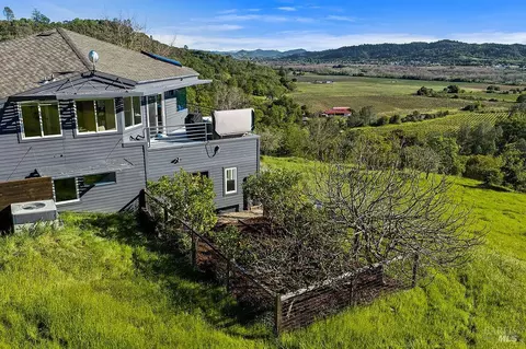 Exterior - 23121 Vineyard Rd, Geyserville, CA 95441 photo 15 of 15