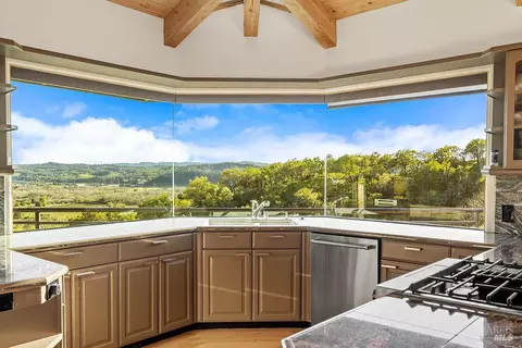 Kitchen - 23121 Vineyard Rd, Geyserville, CA 95441 photo 4 of 11