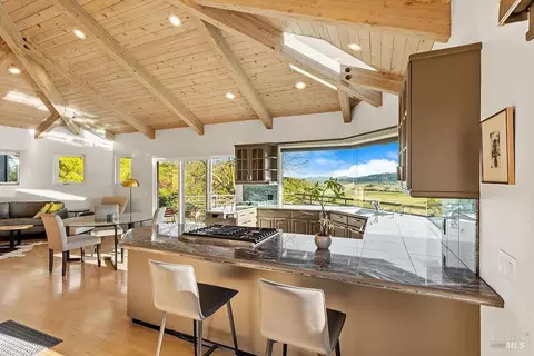 Kitchen - 23121 Vineyard Rd, Geyserville, CA 95441 photo 8 of 11