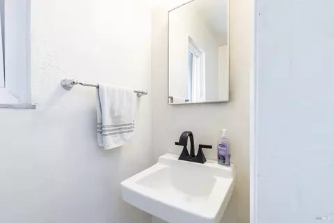 Bath - 3478 Willis Dr, Napa, CA 94558 photo 2 of 2